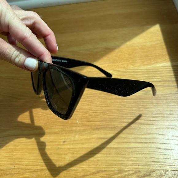 Black Cateye Womens Sunglasses by Sojos - Picture 2 of 5